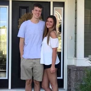 Meet your Posher, Aaron